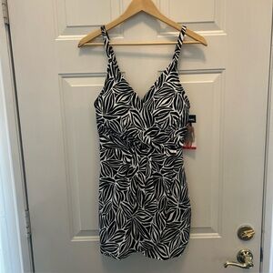 Lands’ End Swimdress- Black And White- NWT- Size Medium